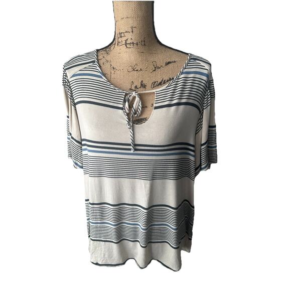 CHASER Striped Keyhole Bell Sleeve Cream Blue Shirt Top Size L - Picture 6 of 6